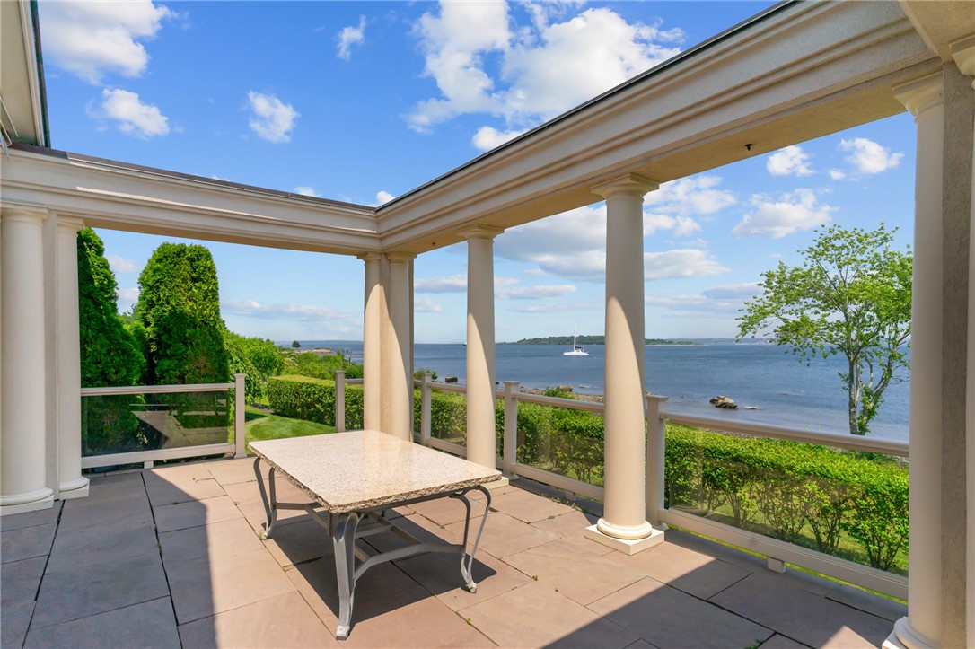 5 Decatur Avenue Jamestown, RI 02835 - Photo 32 of 40