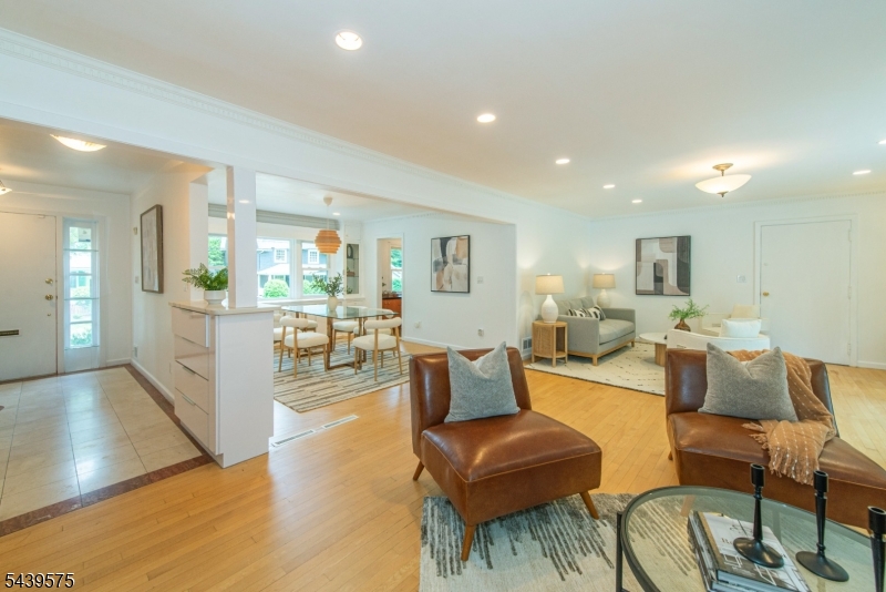 132 Haddon Place Montclair, NJ 07043 - Photo 5 of 48