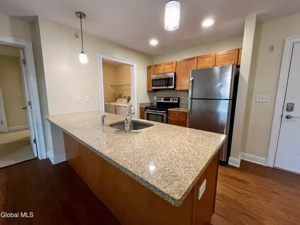 $2,016 | 60 Weibel Avenue, Unit 3HP315, Saratoga Springs, NY 12866