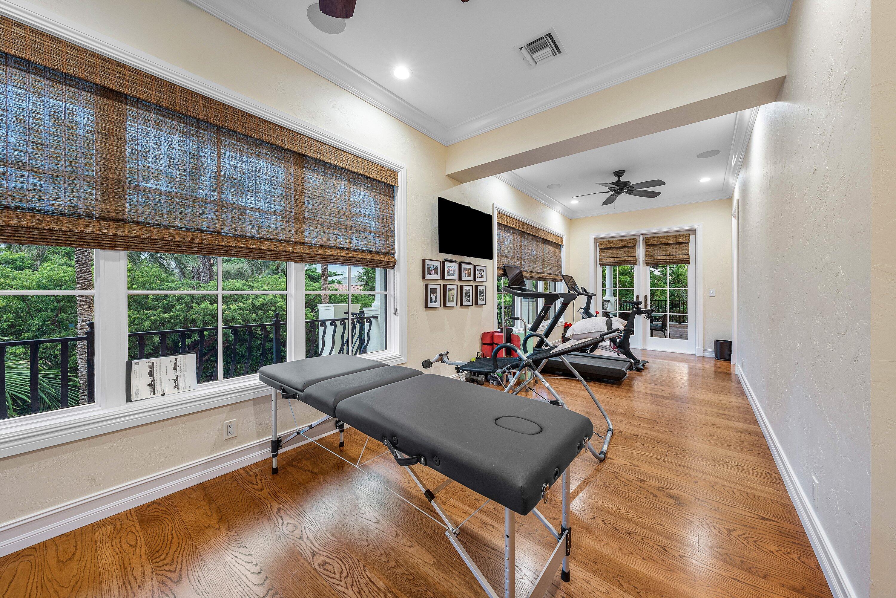 518 Harbor Court Delray Beach, FL 33483 - Photo 42 of 83 a view of a room with gym equipment