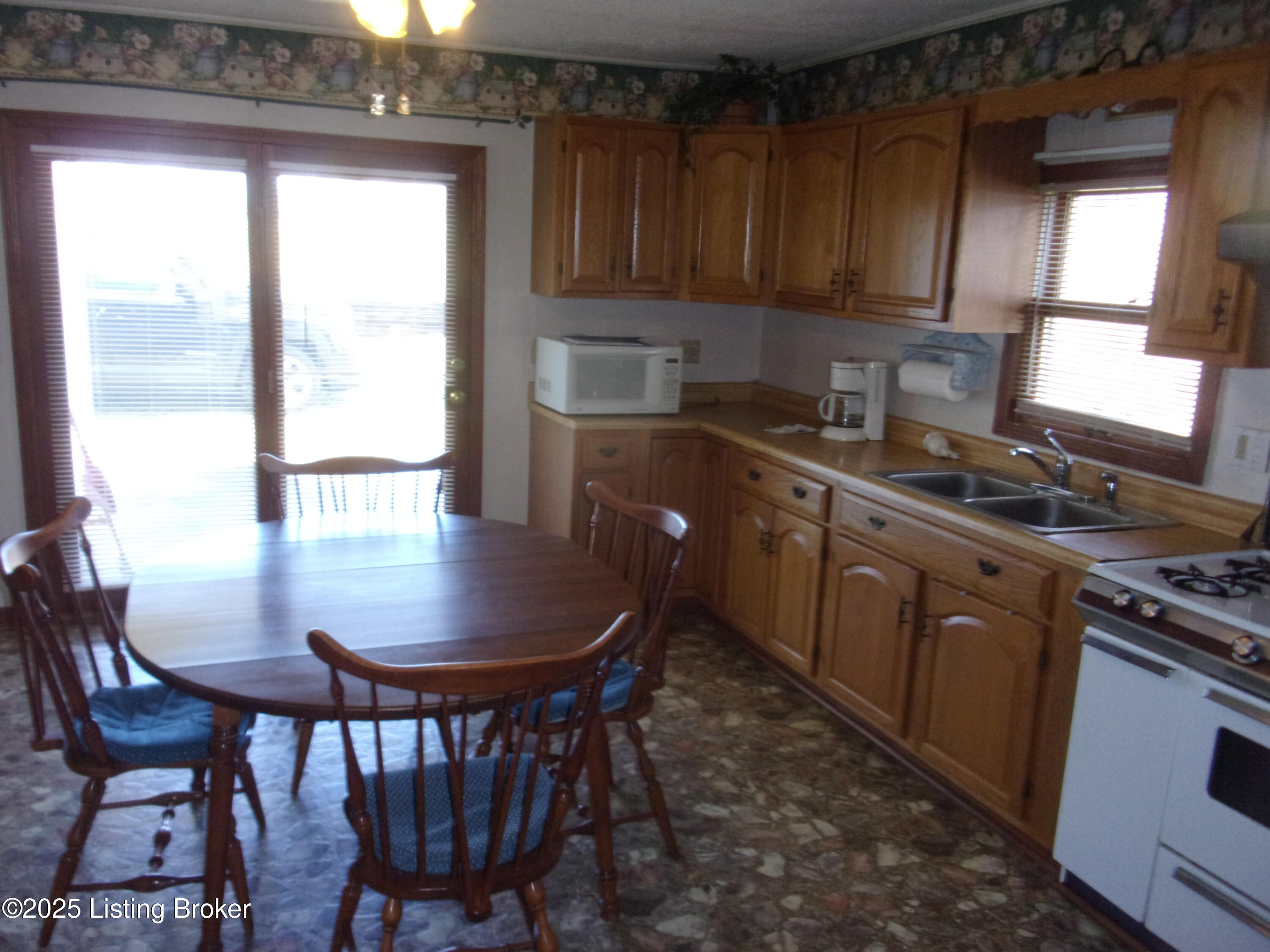 97 Old Tunnell Mill Road Chaplin, KY 40012 - Photo 25 of 33 101_6504