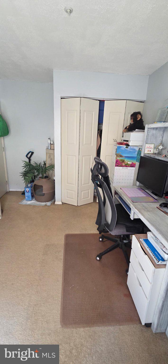 102 Jason's Ridge Smithsburg, MD 21783 - Photo 23 of 31 Cozy workspace with inviting charm.