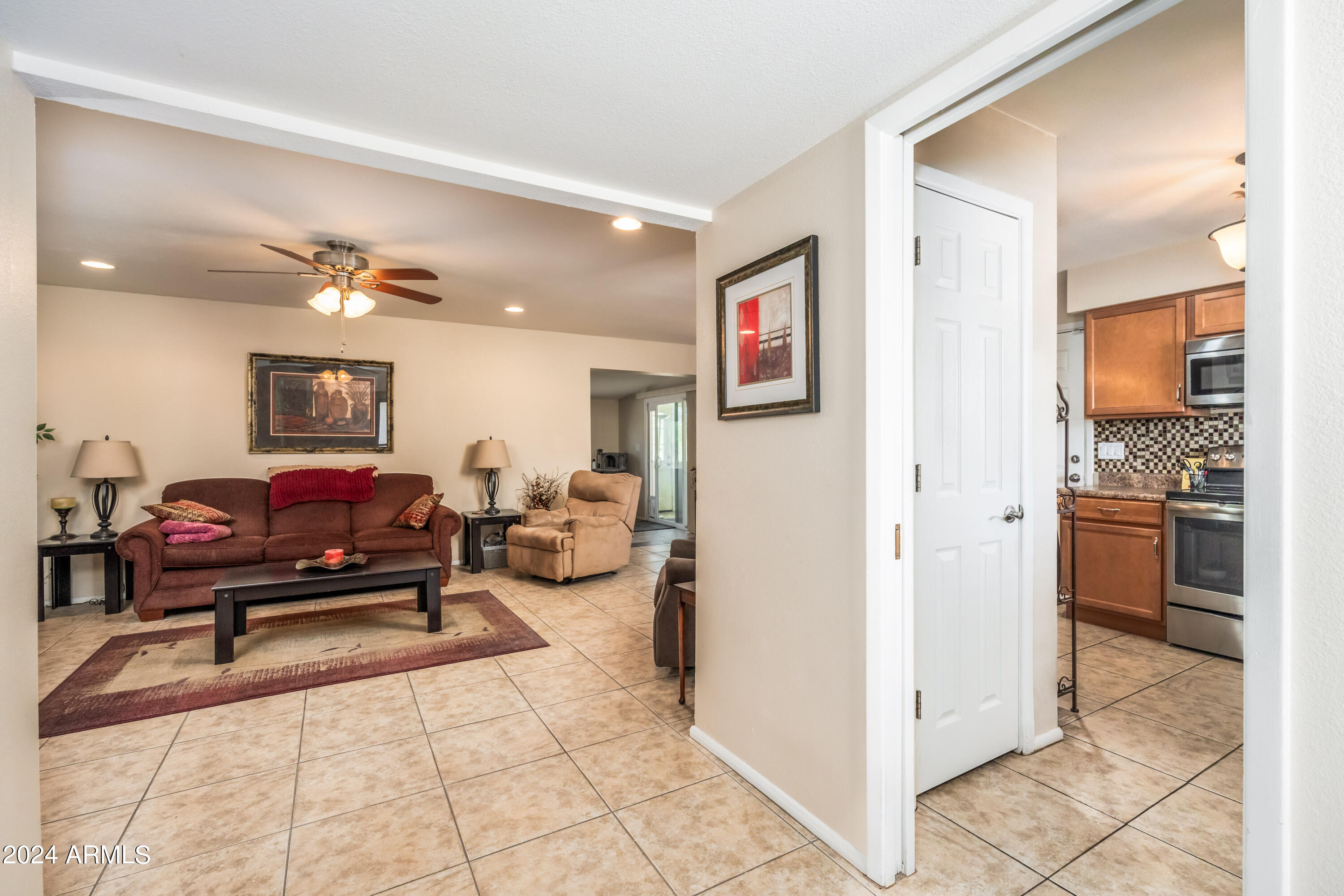 6717 East Decatur Street Mesa, AZ 85205 - Photo 7 of 25 Foyer 3
