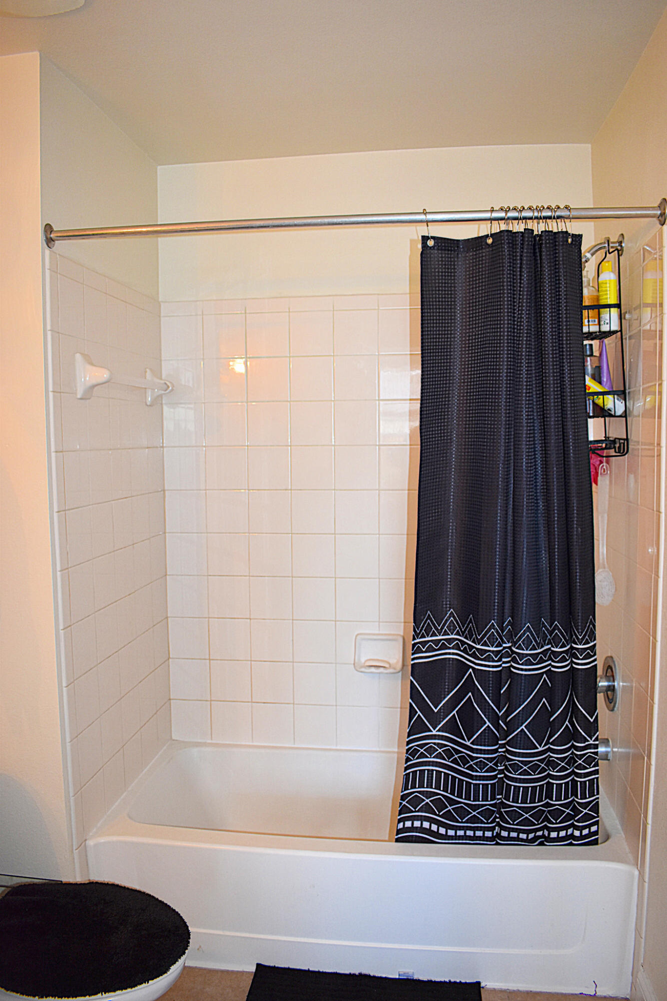 535 Wingspan Way Crestview, FL 32536 - Photo 12 of 20 a bathroom with a shower