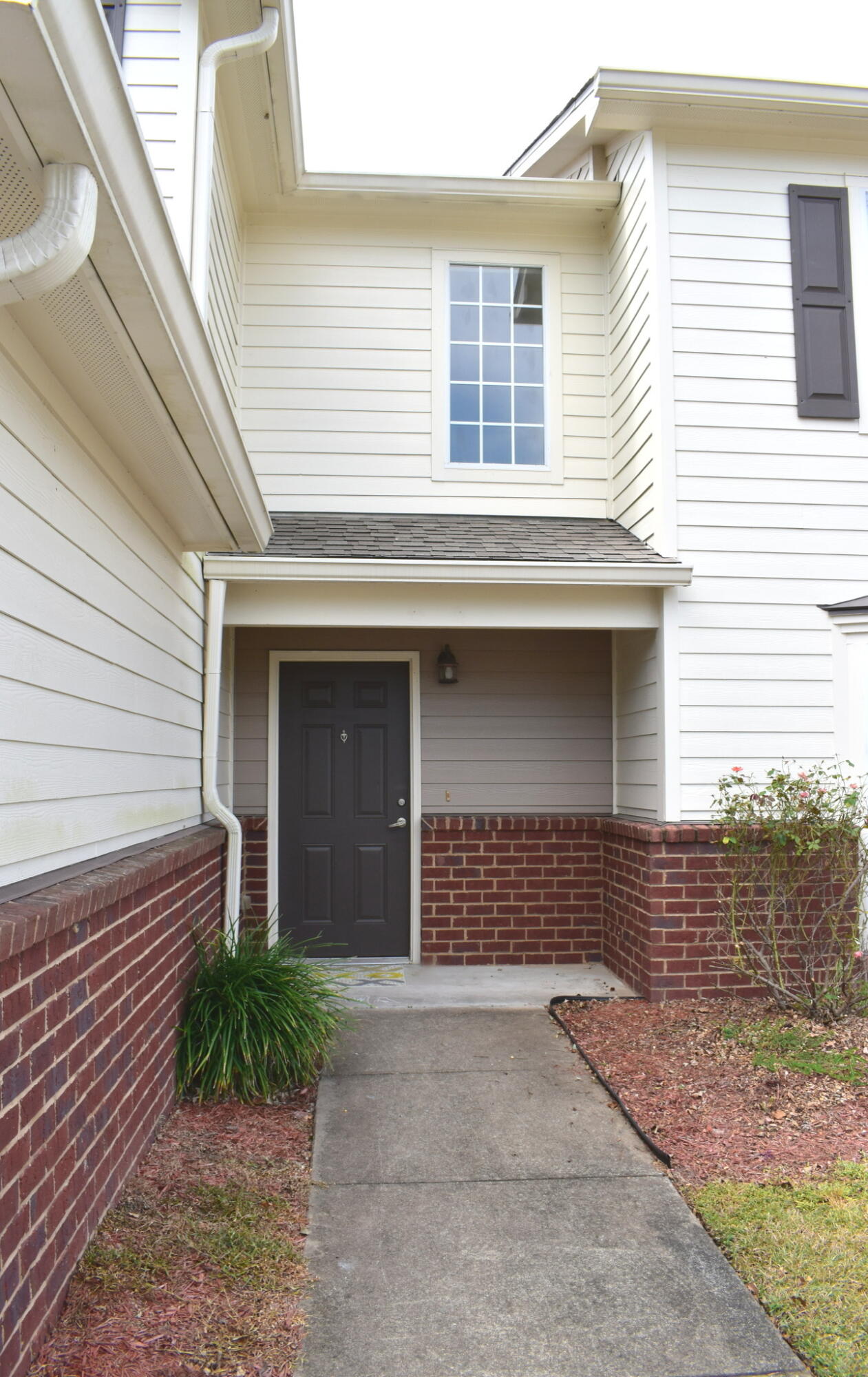 535 Wingspan Way Crestview, FL 32536 - Photo 2 of 20 a front view of a house