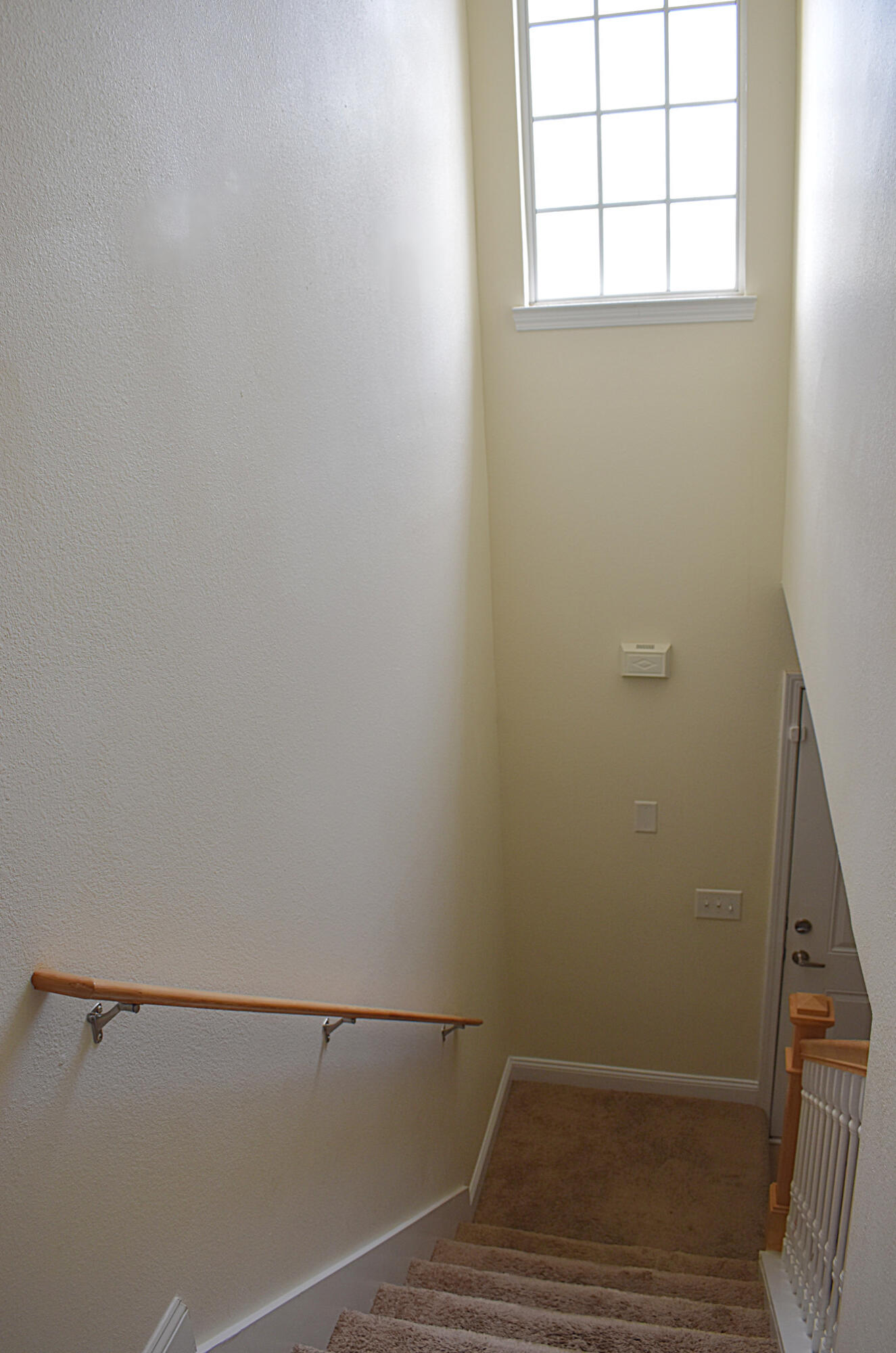 535 Wingspan Way Crestview, FL 32536 - Photo 9 of 20 a view of a room with an empty space and window