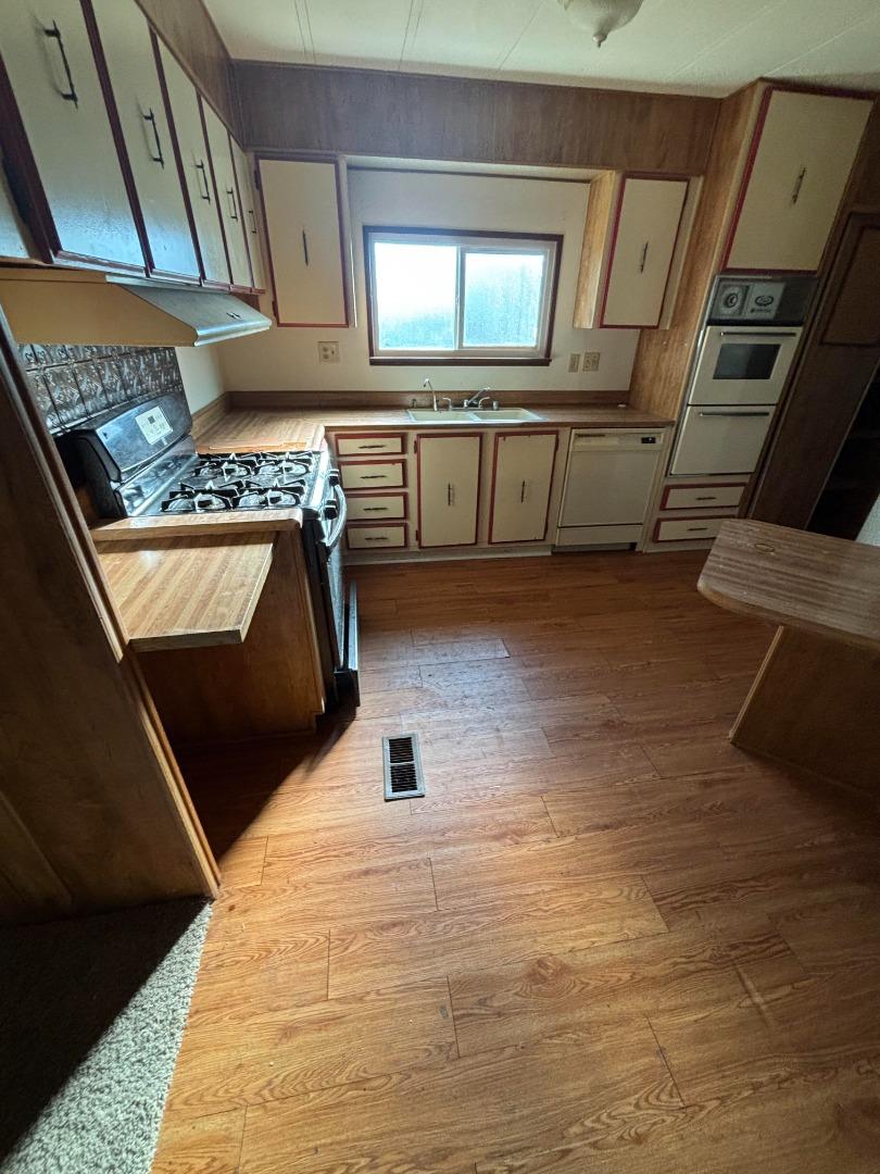 3156 Esplanade, Unit 304 Chico, CA 95973 - Photo 4 of 30 a view of car garage