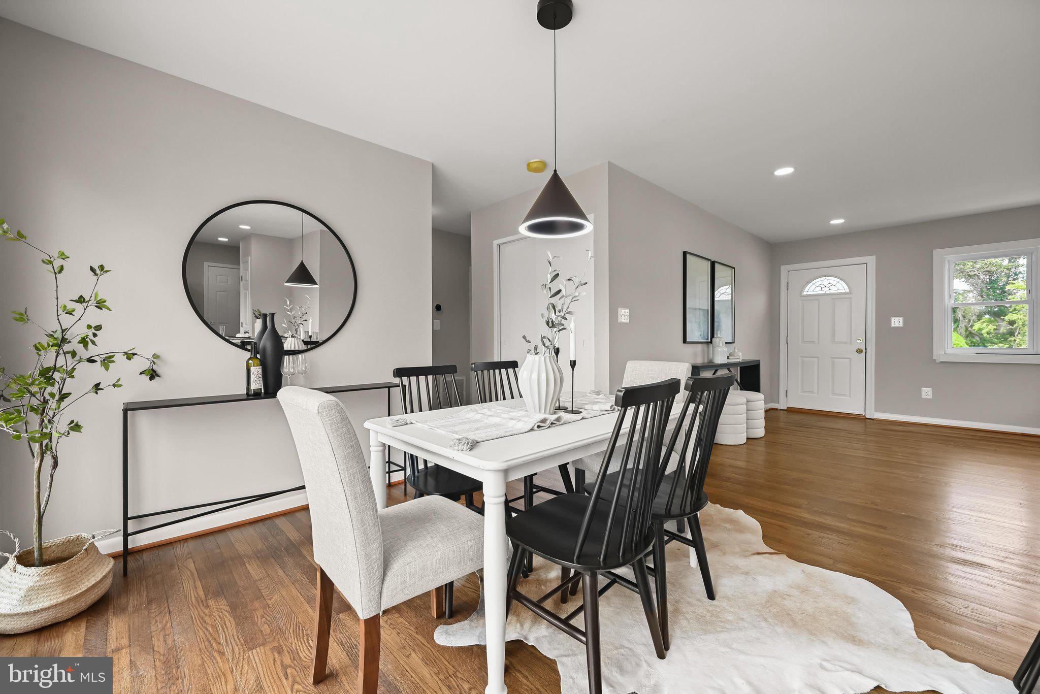 6035 Moorehead Road Baltimore, MD 21228 - Photo 11 of 43 Dining area