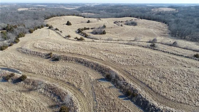 $649,750 | Y Highway, Oregon, MO 64473