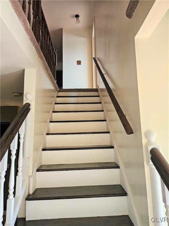3313 Valley View Road Bethlehem, PA 18020 - Photo 27 of 45 Gallery Image 27