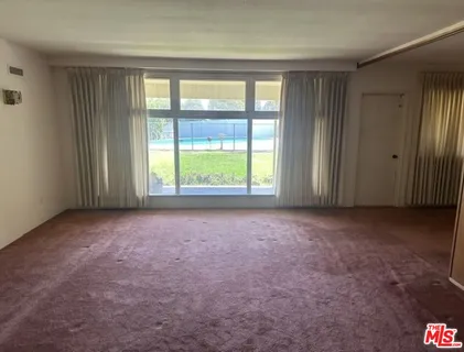 $1,199,000 | 3806 Carmona Avenue, Los Angeles, CA 90008