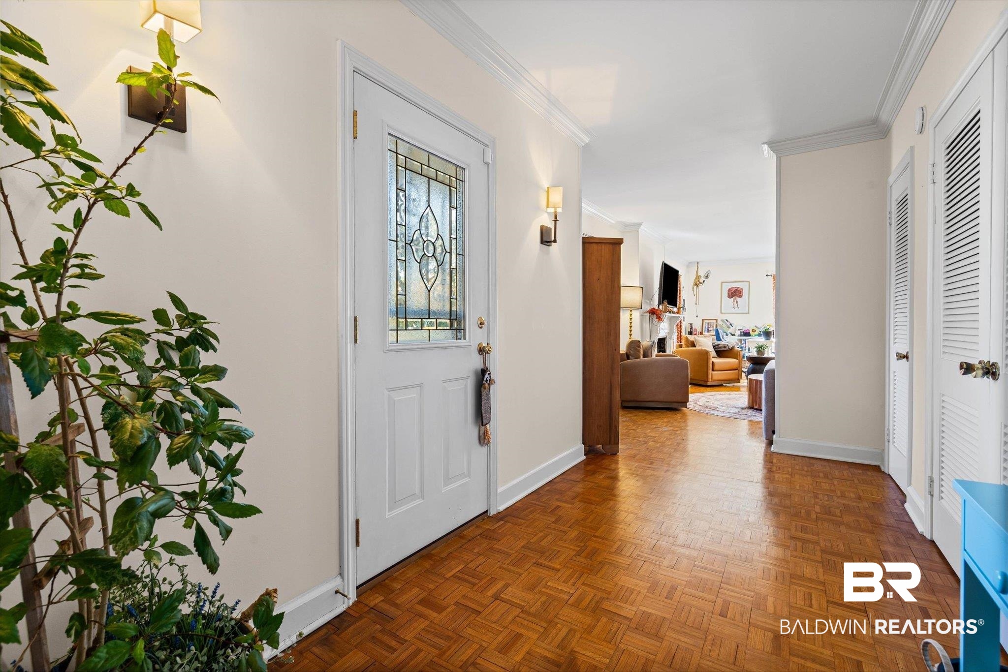 324 Hadrian Street Mobile, AL 36606 - Photo 3 of 33 Foyer