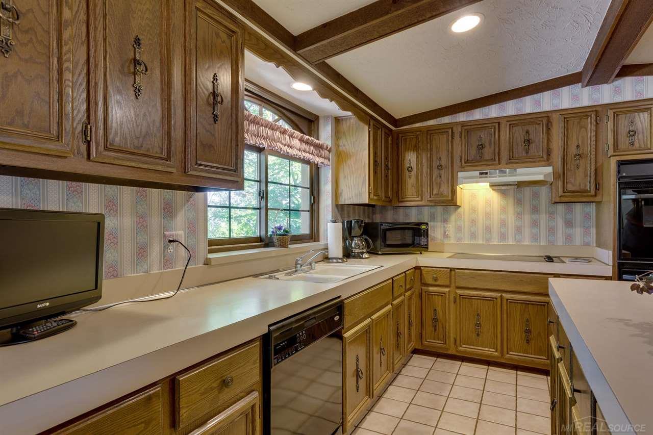 3026 Quail Ridge Circle Rochester Hills, MI 48309 - Photo 13 of 55