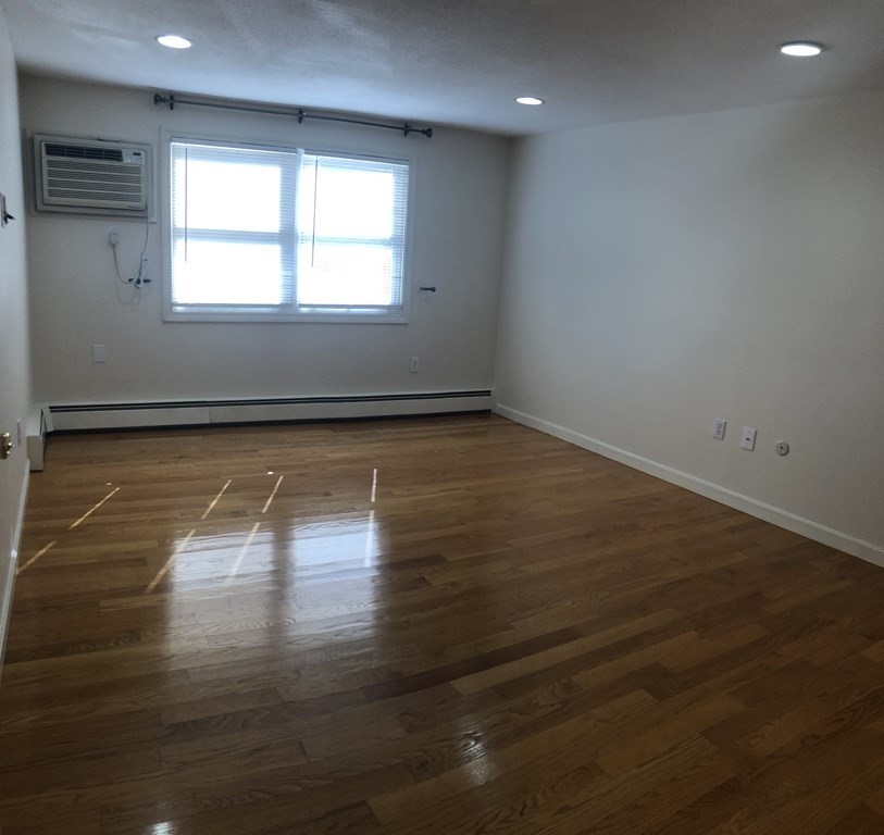 2 Laurent Road, Unit 5 Salem, MA 01970 - Photo 2 of 9 Gallery Image 2