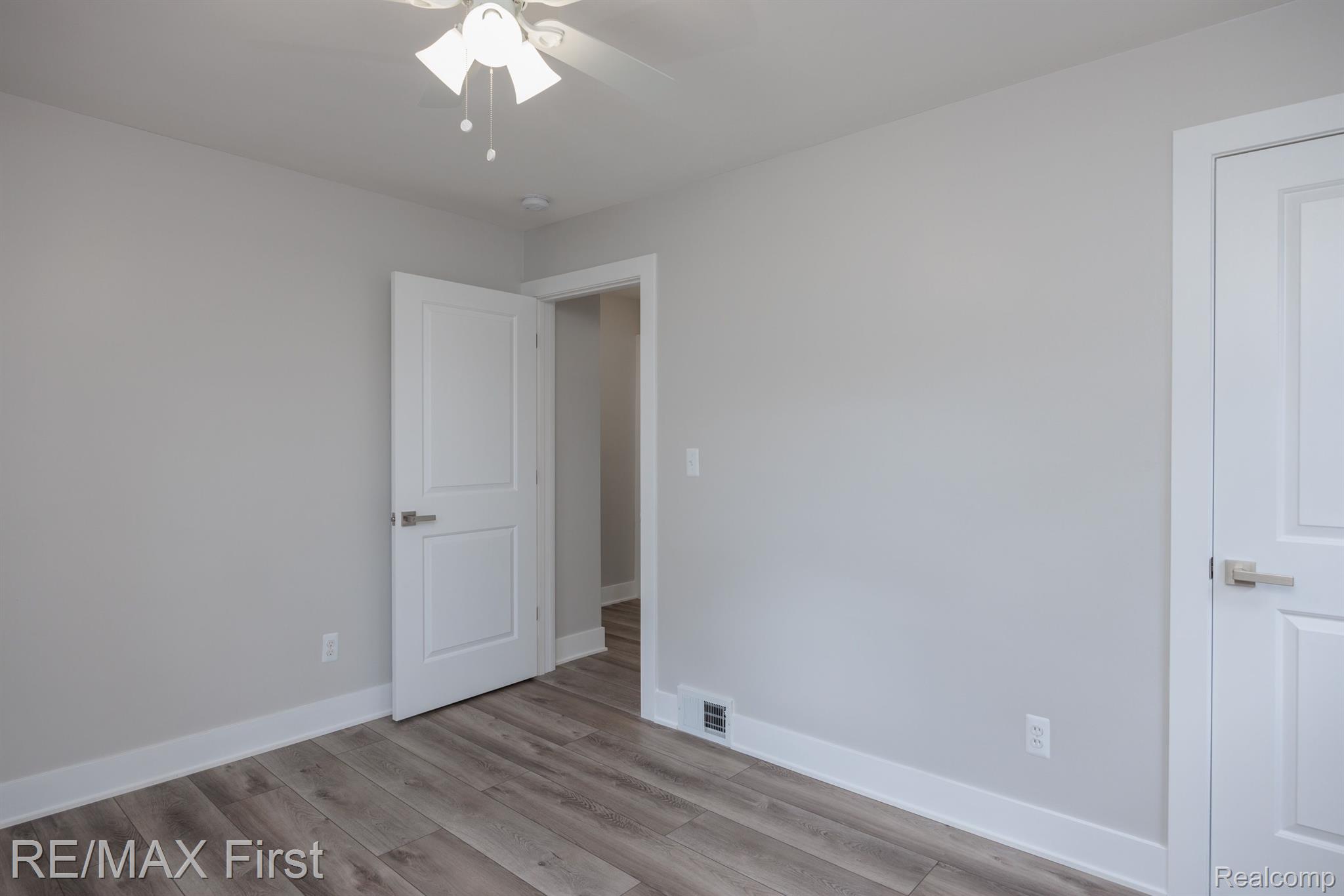 47404 Frederick Road Utica, MI 48317 - Photo 23 of 42 Gallery Image 23