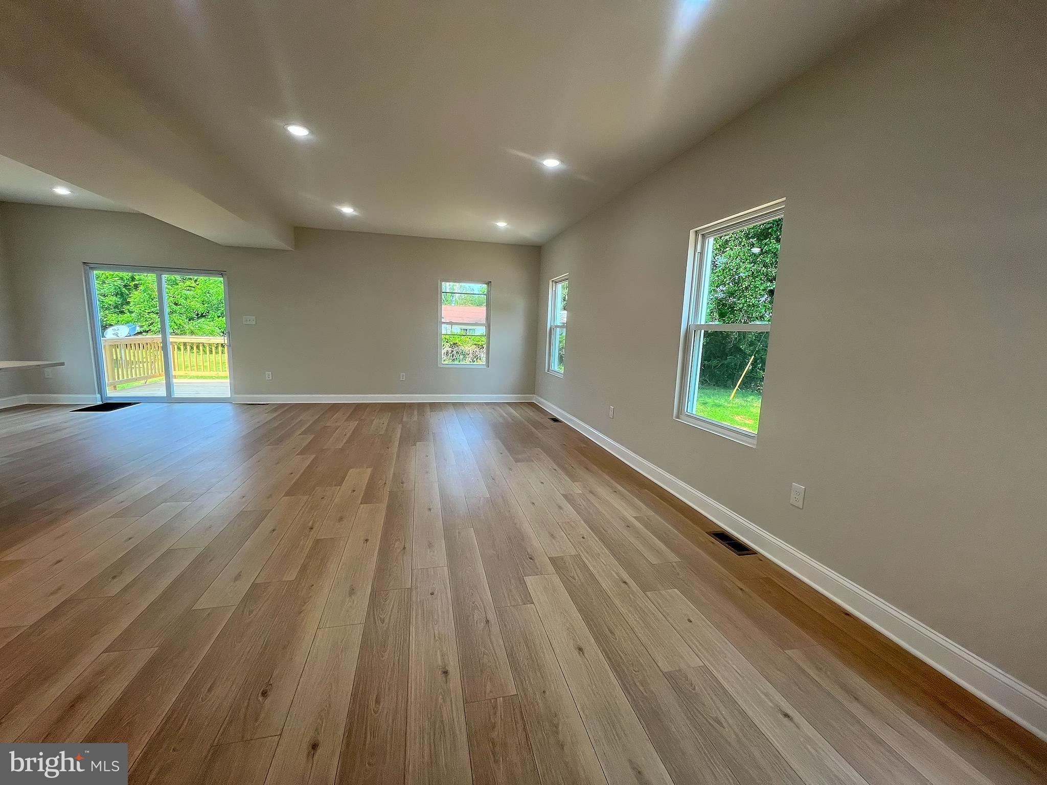 5510 Haddon Avenue Baltimore, MD 21207 - Photo 4 of 27 Gallery Image 4