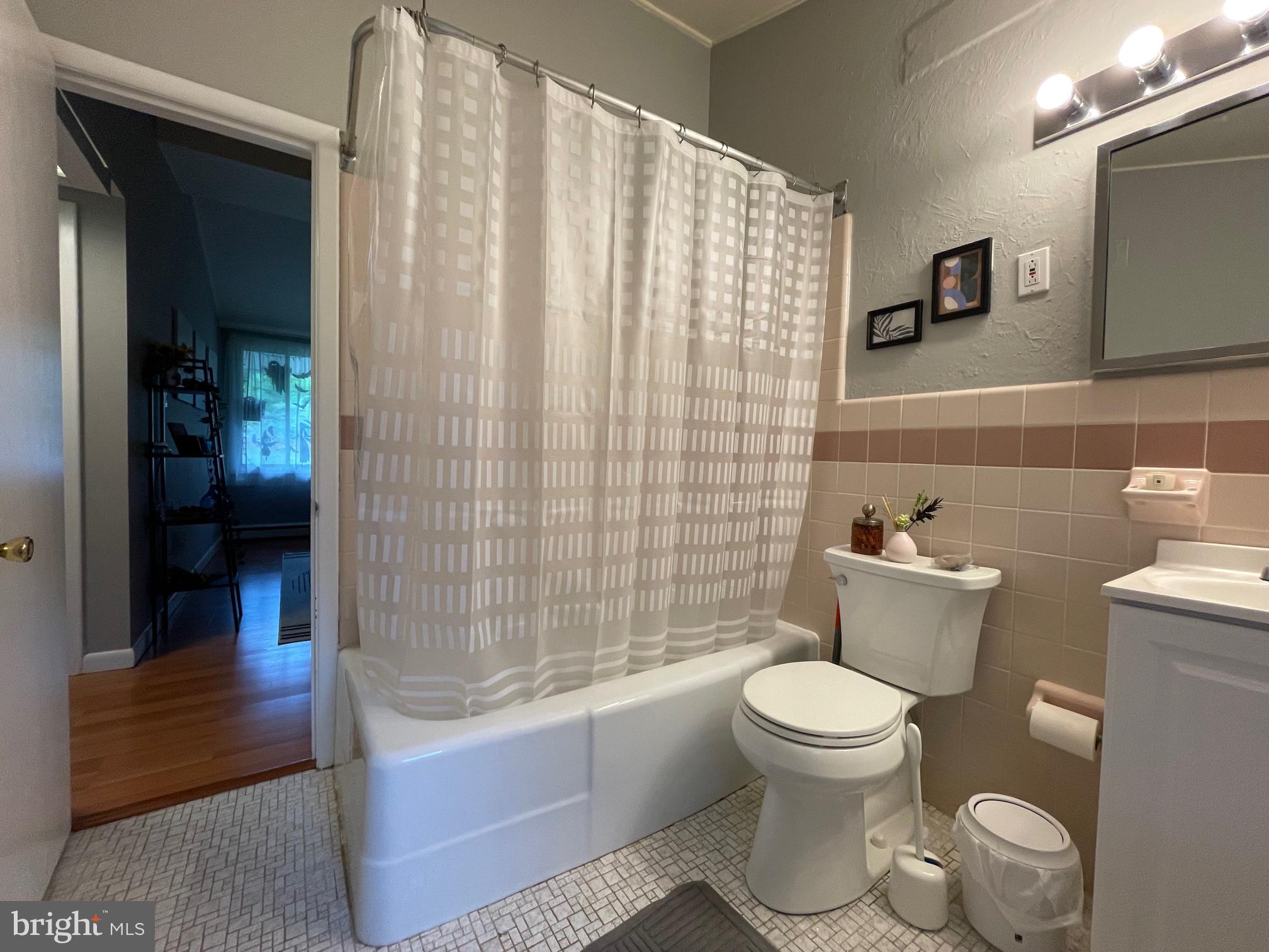 5 Holly Lane Malvern, PA 19355 - Photo 19 of 51 Tub in Hall Bath