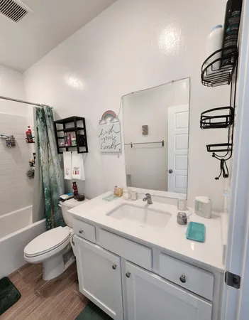 $441,000 | 902 Atlantica Drive South, Madera, CA 93636