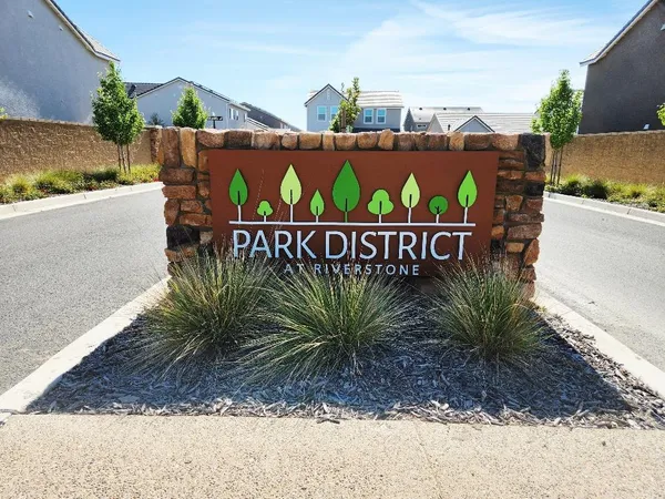 $441,000 | 902 Atlantica Drive South, Madera, CA 93636