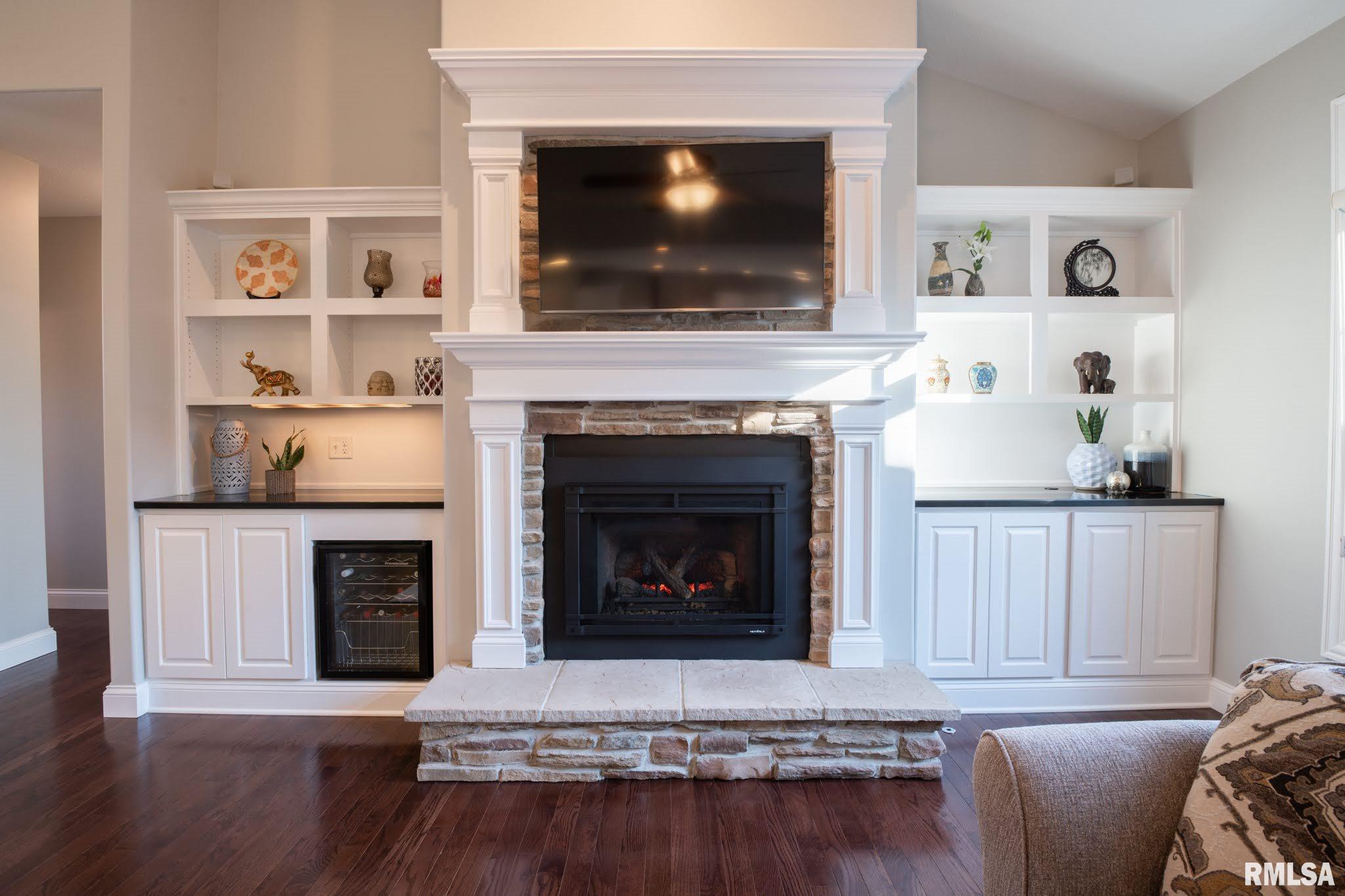 22833 Spring Creek Road Washington, IL 61571 - Photo 12 of 49 Gallery Image 12