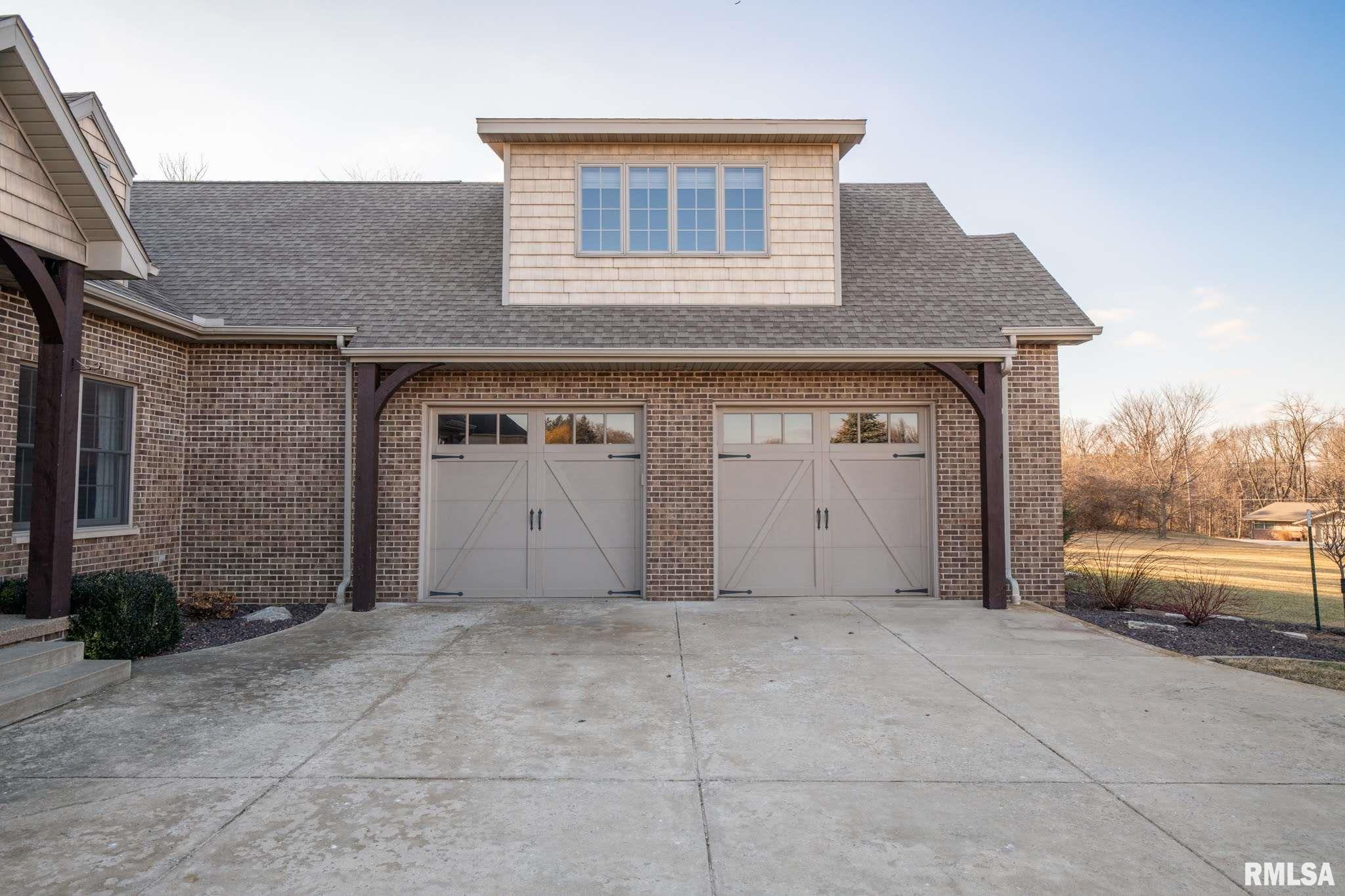 22833 Spring Creek Road Washington, IL 61571 - Photo 3 of 49 Gallery Image 3