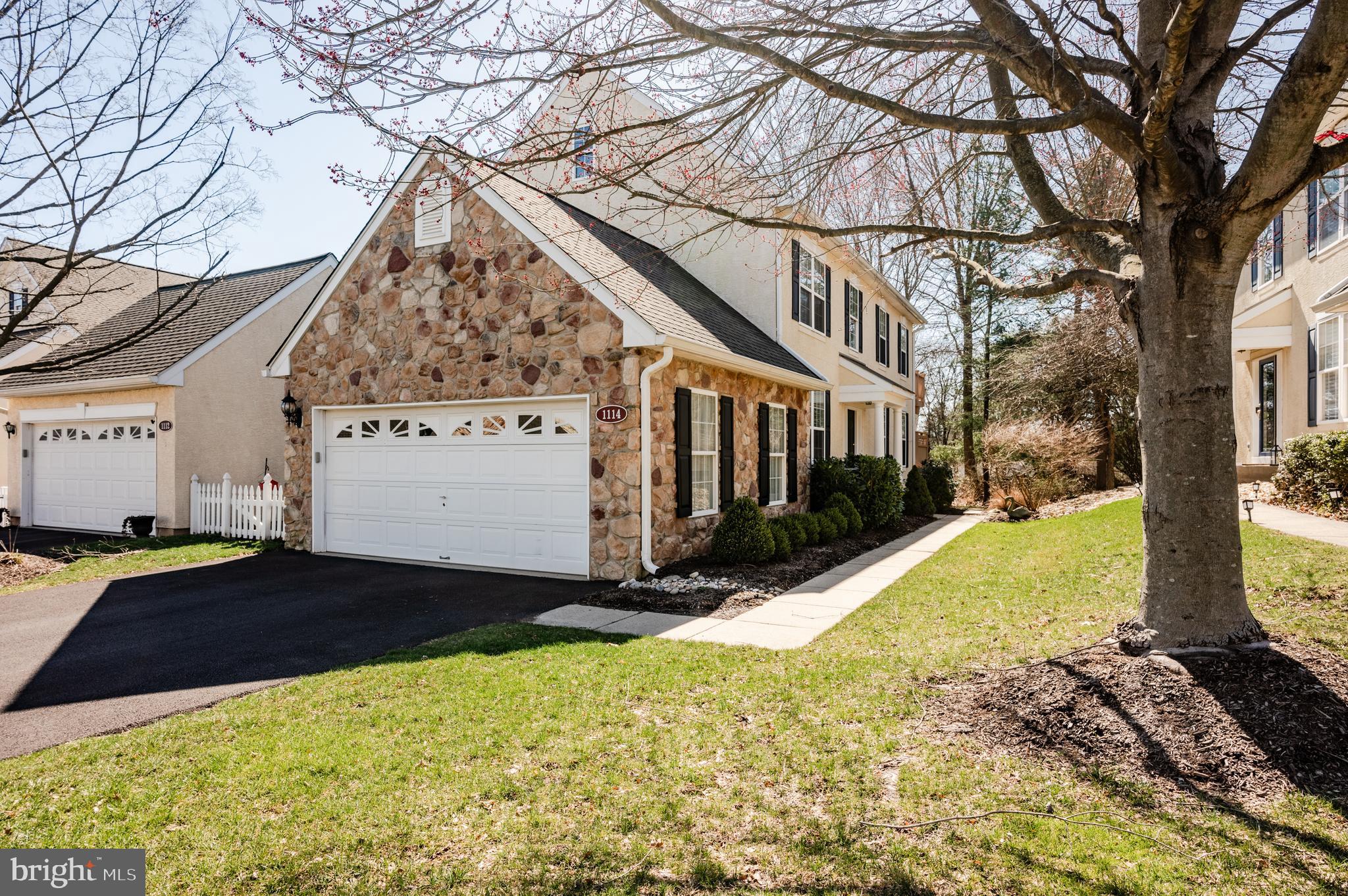 1114 Harrogate Way Ambler, PA 19002 - Photo 3 of 53