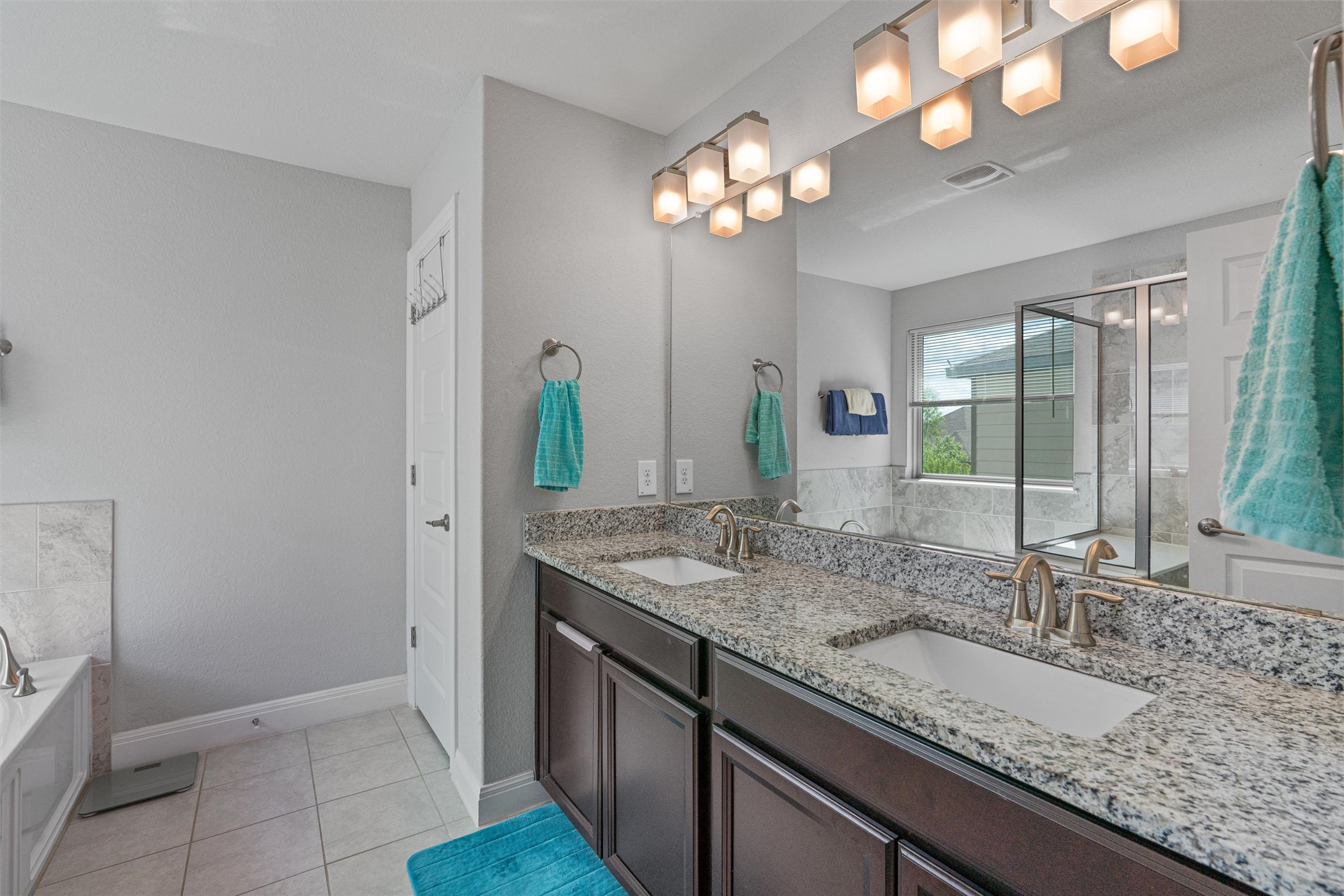 16008 Cessida Street Austin, TX 78728 - Photo 17 of 29
