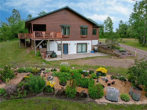 $669,900 | N5020 Red Pine Trail, Spooner, WI 54801