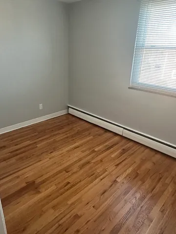 $2,300 | 39 Carey Avenue, Unit 5, Watertown, MA 02472