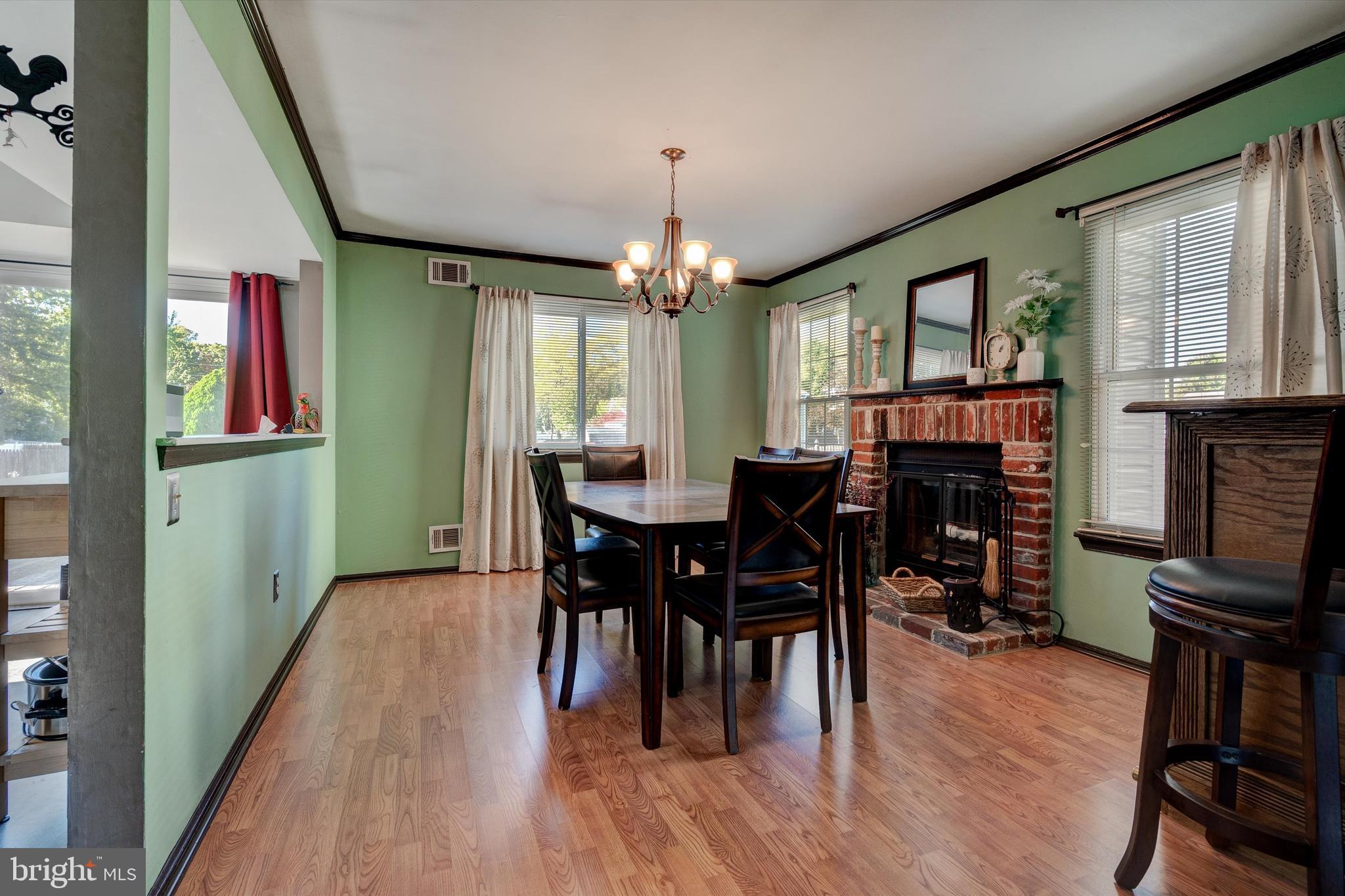 17 Uranus Road Sewell, NJ 08080 - Photo 13 of 35