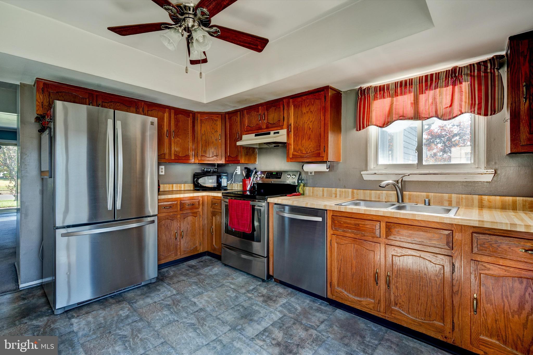 17 Uranus Road Sewell, NJ 08080 - Photo 16 of 35