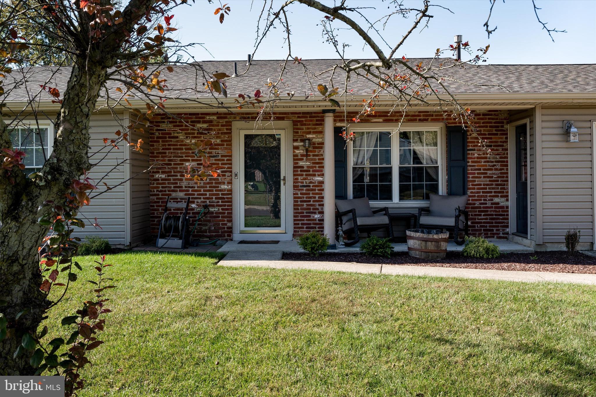 17 Uranus Road Sewell, NJ 08080 - Photo 4 of 35