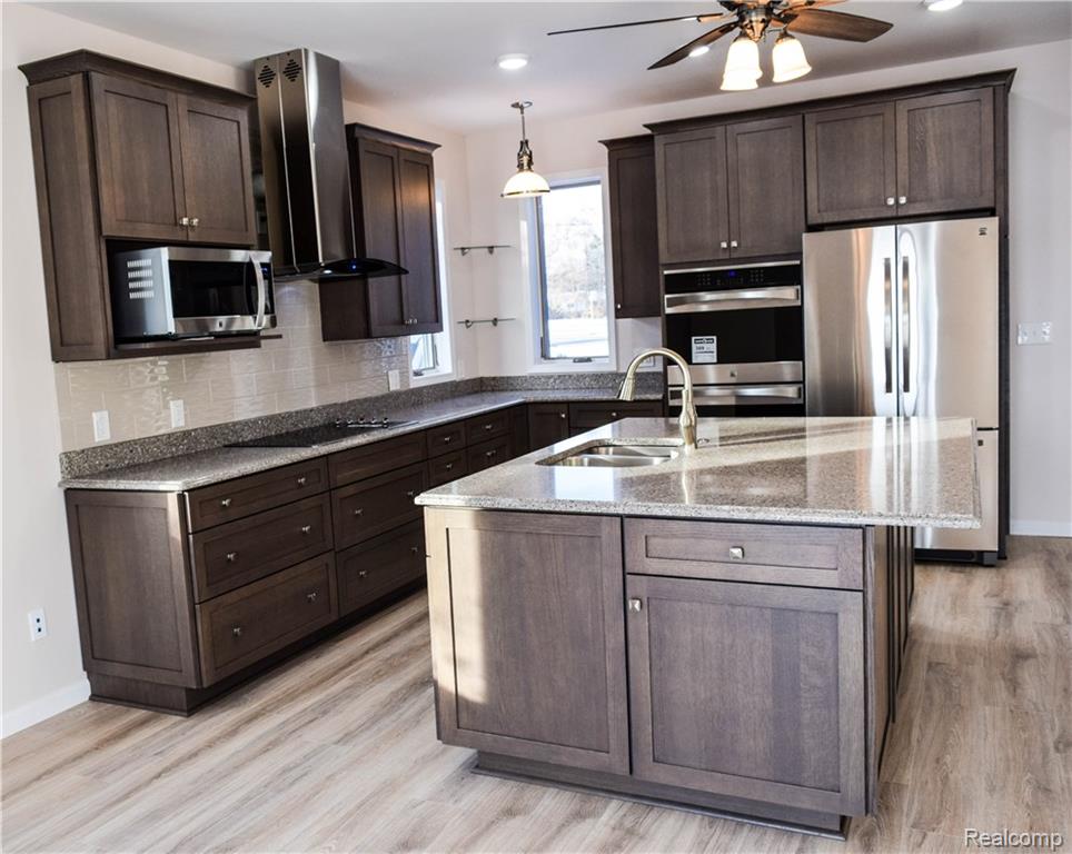 46795 Denton Road Belleville, MI 48111 - Photo 17 of 40