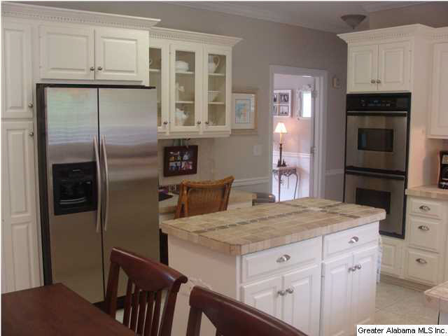 2556 Magnolia Place Birmingham, AL 35242 - Photo 3 of 22