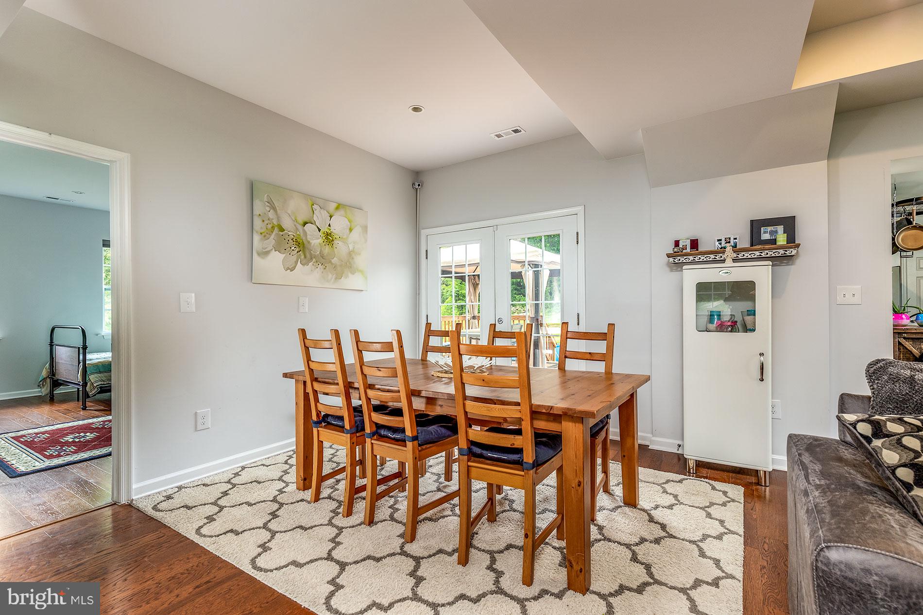 52 Brent Point Road Stafford, VA 22554 - Photo 4 of 22 Large Dining Area