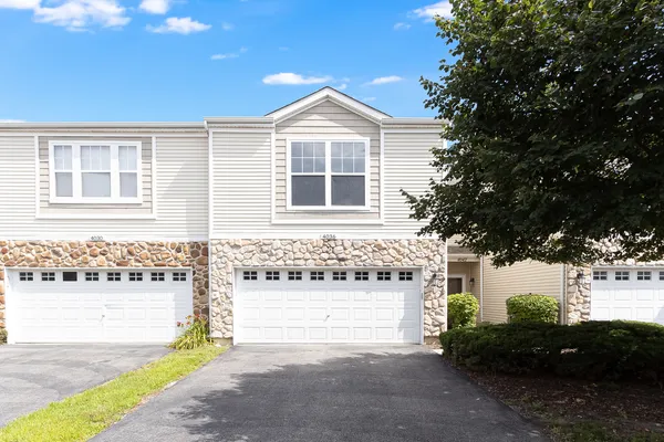 $339,900 | 4036 Boulder Court, Aurora, IL 60504