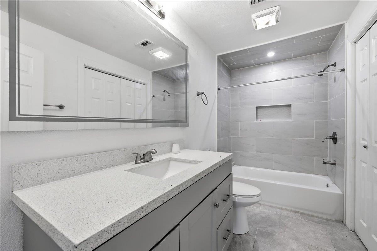 8722 Holmes Road Nederland, TX 77627 - Photo 15 of 38 Gallery Image 15