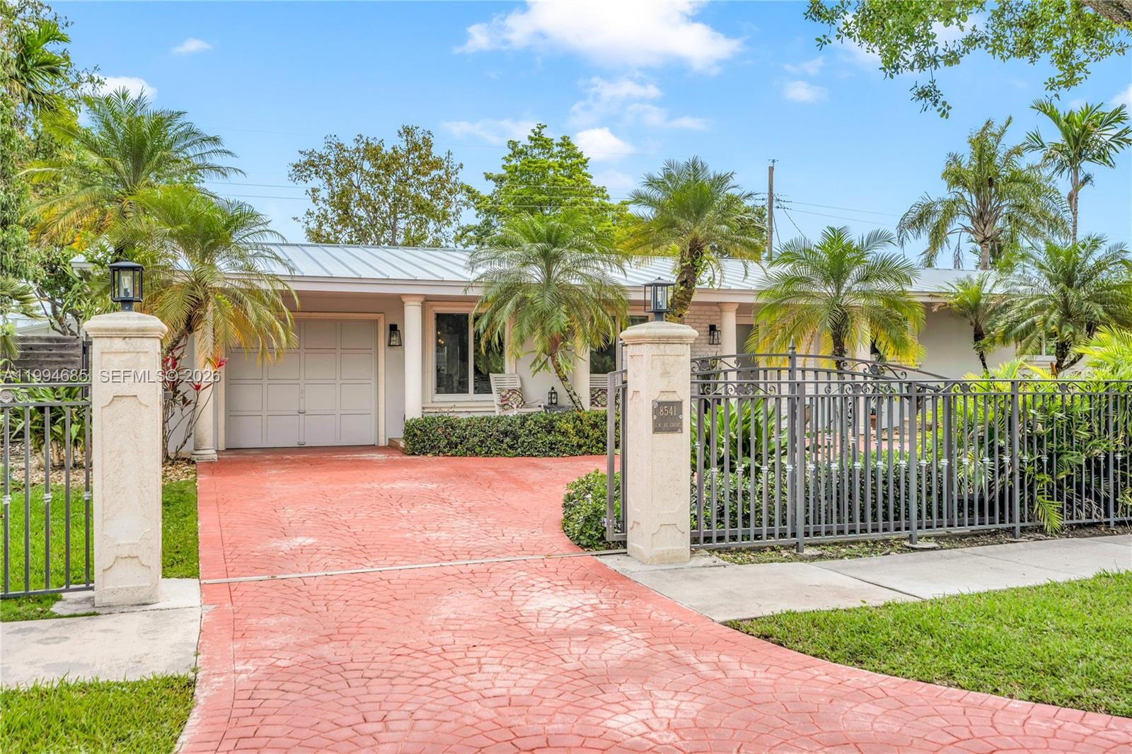 8541 Southwest 87th Court Miami, FL 33173 - Photo 37 of 41