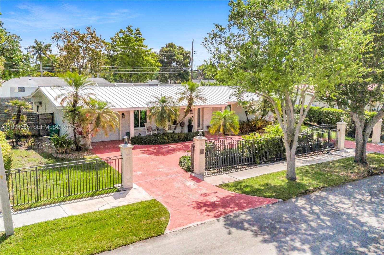 8541 Southwest 87th Court Miami, FL 33173 - Photo 38 of 41