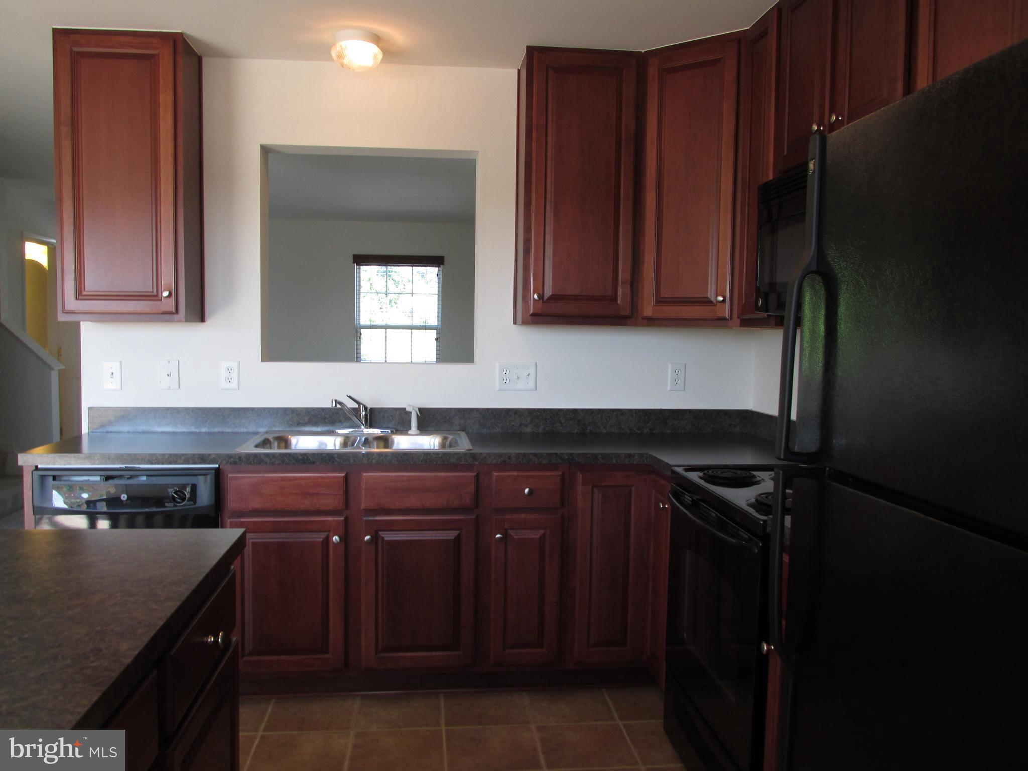 192 Rumbling Rock Road Hedgesville, WV 25427 - Photo 7 of 27 Kitchen