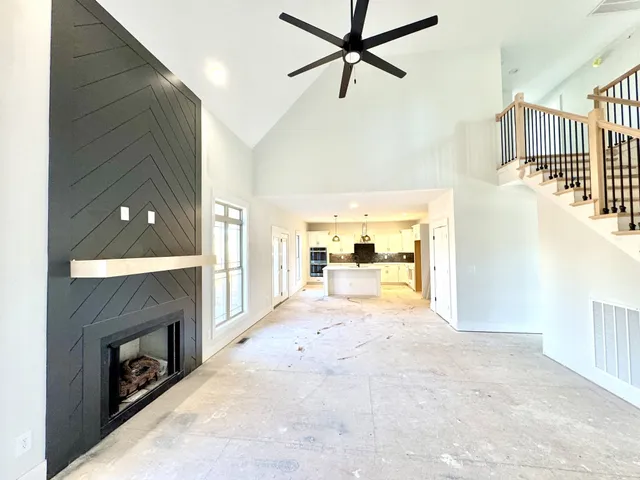 $631,500 | 406 Young Lane, Pleasant View, TN 37146