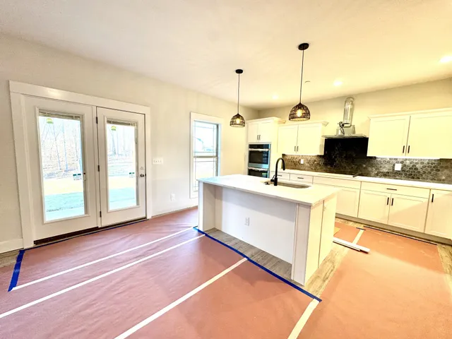 $631,500 | 406 Young Lane, Pleasant View, TN 37146