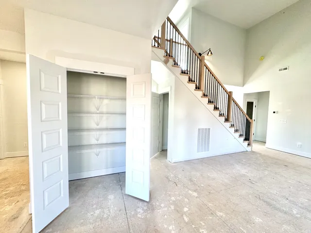 $631,500 | 406 Young Lane, Pleasant View, TN 37146