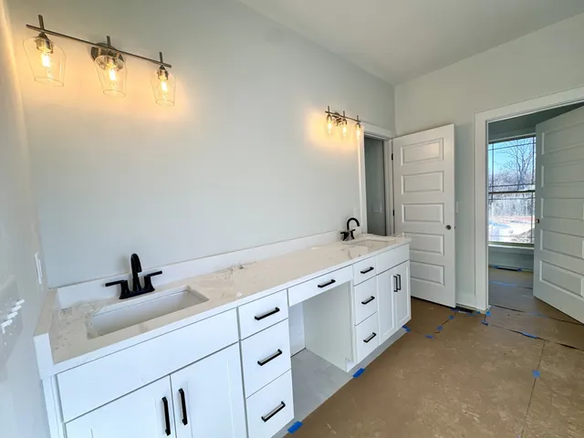 $631,500 | 406 Young Lane, Pleasant View, TN 37146