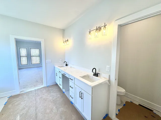 $631,500 | 406 Young Lane, Pleasant View, TN 37146