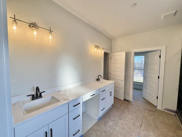 $631,500 | 406 Young Lane, Pleasant View, TN 37146