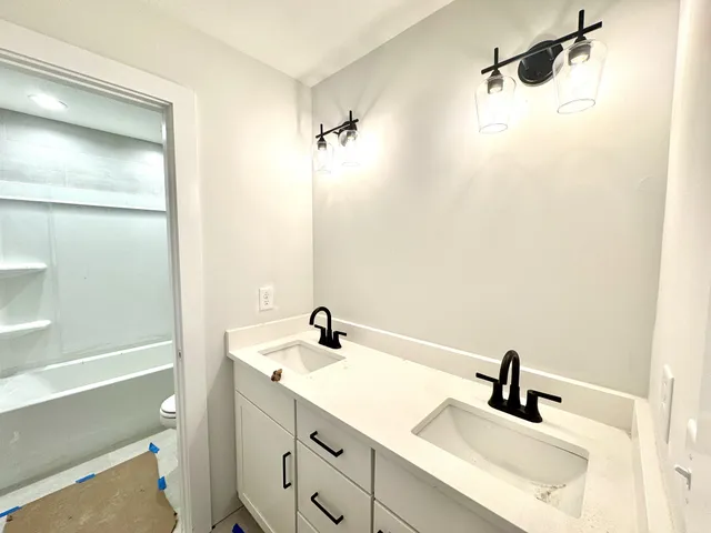 $631,500 | 406 Young Lane, Pleasant View, TN 37146