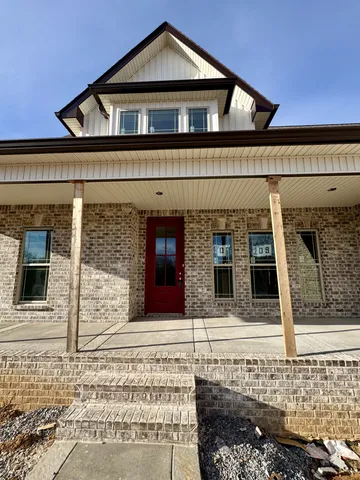 $631,500 | 406 Young Lane, Pleasant View, TN 37146