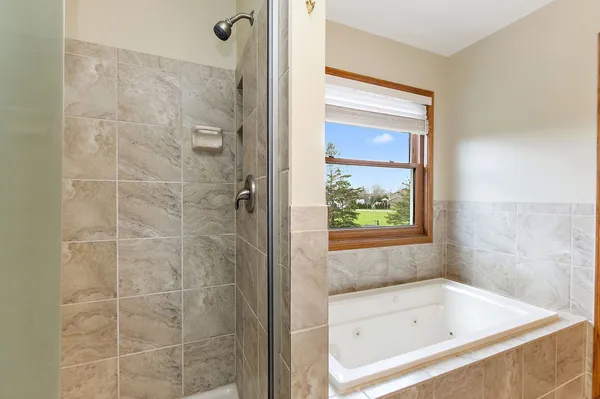 $475,000 | 160 Brentwood Trail, Elgin, IL 60120