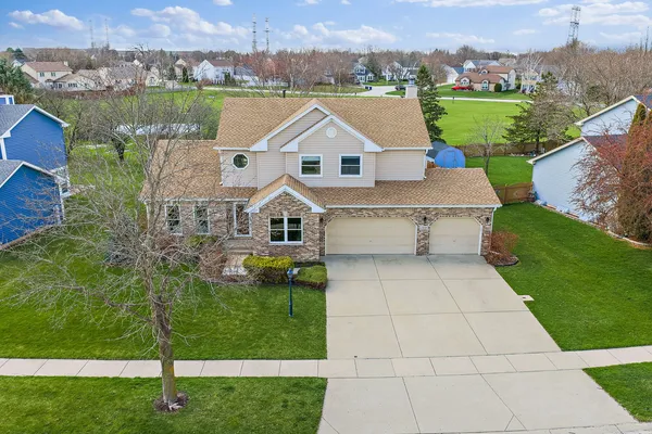 $475,000 | 160 Brentwood Trail, Elgin, IL 60120